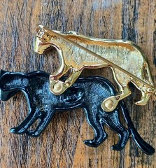 Vintage Jackie Collins Black and Gold Double Leopard Brooch