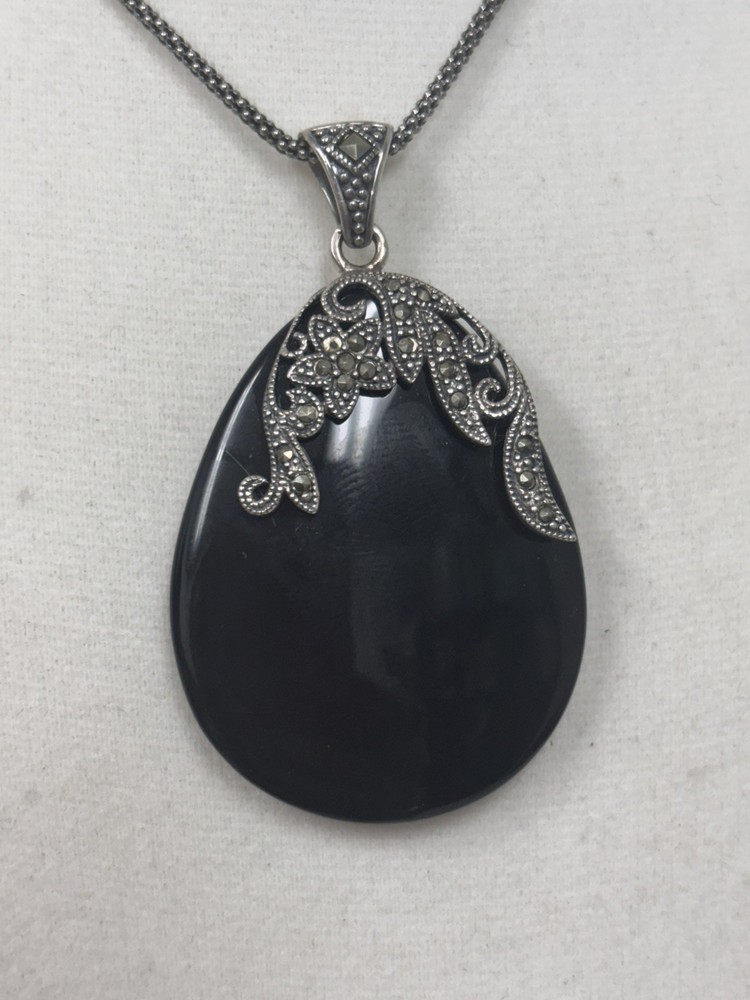 Vintage Tori Hill Black Onyx Marcasite 925 Sterling Silver Pendant and 30” chain