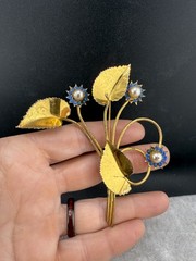 Vintage Faux Pearl Flower Brooch Blue Rhinestone Gold Tone READ