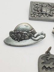 Eggs In Nest Vintage Birds And Blooms Pewter Pin Brooch (48)