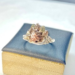 Vintage Sterling Black Hills Gold Riddles Co. Grapes & Leaves Ring Size 6.25
