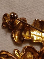 Vintage Gold-tone Reindeer Carrying Packages Brooch From 50-60’s