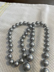 Avon VIntage 1987 Metallic Lustre Necklace – 30in – Metallic Silvertone