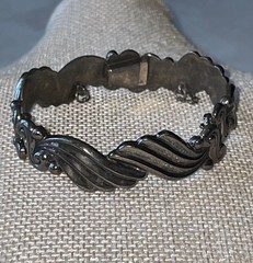 Vintage Signed Margot De Taxco Sterling Silver Hinged Bangle Bracelet
