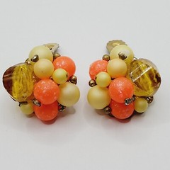 Eclectic Color 3 Piece Beaded Necklace Clip On Earrings Bracelet Vintage Set