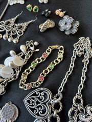 3.5 Lbs! 50+Vintage lot Of Silver And Gold Tone Necklace/bracelets/earrings/ring