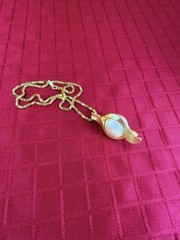 Vtg Opalescent Glass Pendant Necklace Gold Tone Modernist Swirl 18” MCM