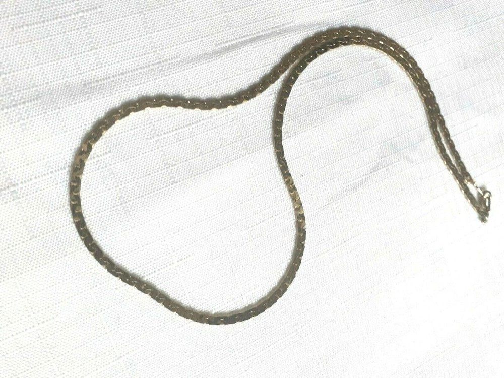 Vintage Gold Tone Necklace 19 Inches As Pictured -VM86