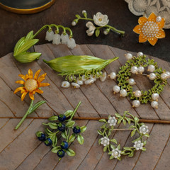 Women Leaves Enamel Pins Badges Elegant Clothing Plant Brooch Corsage Jewelry