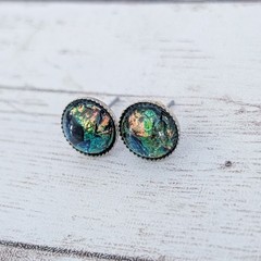 Vintage Stud Earrings Small & Unusual Dichroic Glass? – Tarnished