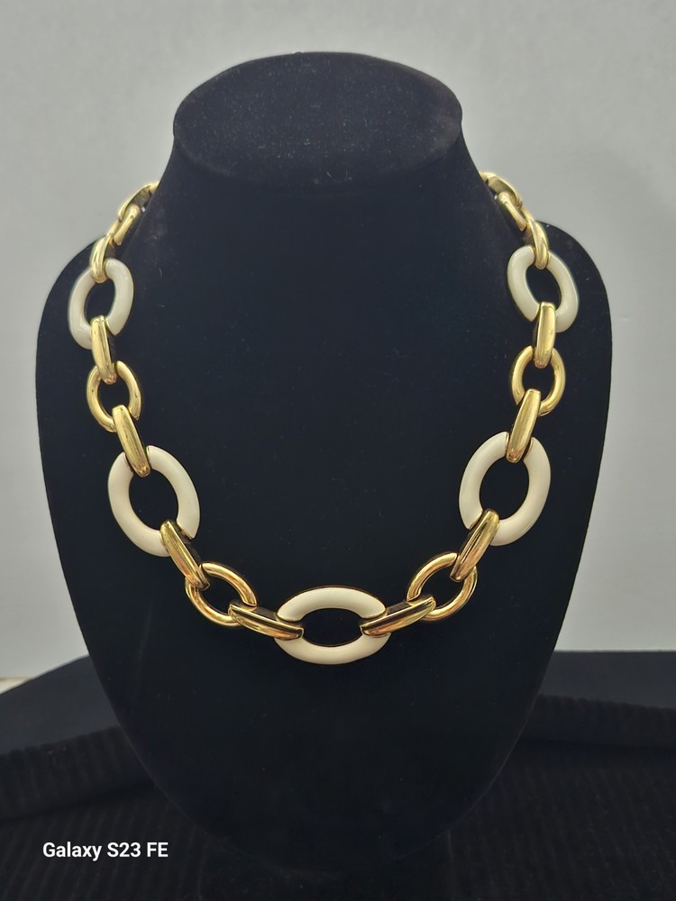 VTH MONET Gold Plate & White Enamel Big Flat Curb Chain 20″ Necklace Statement