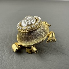 Vintage JJ Jonette Turtle Brooch Gold Tone Faux Pearl Cameo Figural Pin