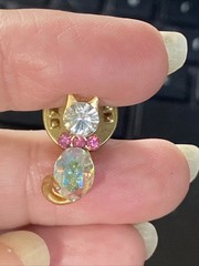 Vintage Rhinestone Kitty Cat Goldtone Lapel Pin Pin Back Tie Tack Hat Badge