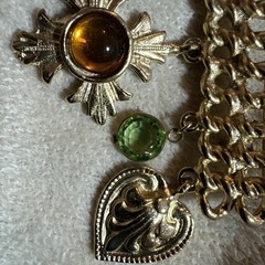 1988 D & E Juliana DeLizza and Elster Soldered Chain Bar Pin Dangling D&E Charms