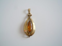 Pendant Am.Dble TEKA Theodor Klotz With Yellow Gemstone Gold Plated 2.9 G