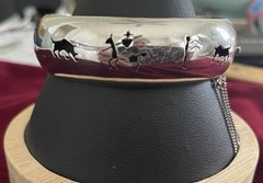 Taxco Mexico – 925 Sterling Bangle Bracelet w/Bull, Toreador, Picador 2-1/4″ Med