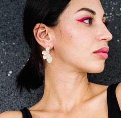 Irregular Unique Statement White Flower Earrings Big Floral Chunky Gold white