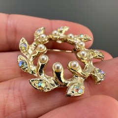 Vintage Wreath Brooch Lot Gold Tone Faux Seed Pearl Pink Stones Textured Brushed