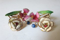 Vintage – 1940’s – AUSTRIA Enamel & Rhinstone Flower Earrings ~ Garden Party