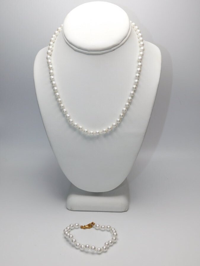J387-VINTAGE NECKLACE/BRACELET SET~FAUX PEARLS~TIED~PLASTIC~17″/7″