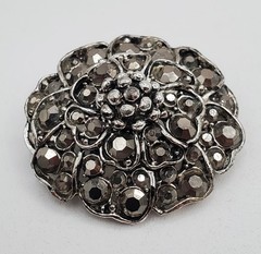 VTG Hollycraft Brooch 1.5in Round Gunmetal Gray Crystal Domed Floral 3D Estate