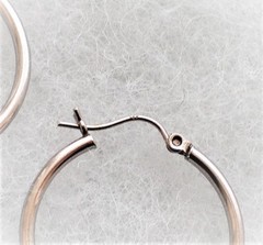 Beautiful Vintage Solid 14K White Gold Hoop Pierced Earrings 14kt