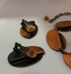 Vtg Copper Red Enamel 1.25″ Ovals Link 15.5″ Necklace Clip On Earrings to Match