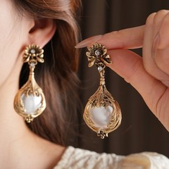 Vintage 2 Pcs Gold Tone Imitation Pearl Necklace Earrings Set Floral Dangle