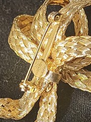 Vintage Les Bernard Signed Woven Gold Tone Bow Brooch Pin 3″ Statement Textured