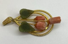 MCM Carved Faux Coral & Jade Necklace Pendant Tulip Flowers Leaves Double Hoop