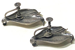 Vtg Pair Sterling Screwback Earrings, Tropical Leaf Design, 5 Grams 1-1/8″x3/4″