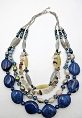 VTG MODERN 22″ SIGNED V UNUSUAL HEAVY blue Silver tone clear GEOMETRIC Necklace
