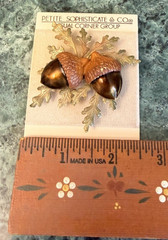 New Vintage Enamel Gold Tone Acorn Pin Brooch Fall Autumn Leaf Casual Corner