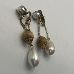 Vintage Gold Tone Faux Pearl Teardrop Earrings Womens Screw Back 2.5 In Jewelry