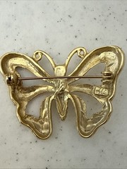 Vtg SIGNED AAI Gold Tone Faux Pearl Butterfly & Flower Brooch Pin 2 Set