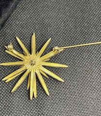 Vintage Brooch Pin Star⭐️Sunburst☀️ Flower GoldTone Abstact 2 Inches Layered