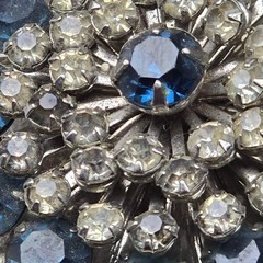 Vintage Blue Rhinestone Brooch Silver Tone Round Starburst Pin 1.5in