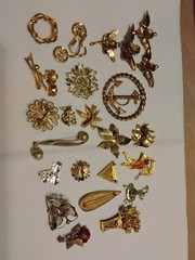 VARIETY OF VINTAGE BROOCHES LOT 21PC wear, repair, parts