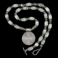 Vintage Silver Plate and Stone Necklace Made in ? – Needs Repair