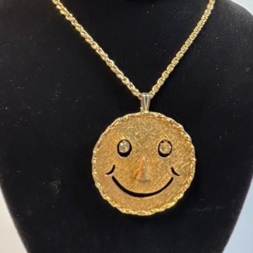 Vintage Pendant Necklace Gold Tone Smiley Face Rhinestone Eyes 28 in Convertable