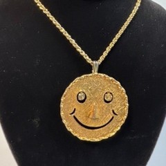 Vintage Pendant Necklace Gold Tone Smiley Face Rhinestone Eyes 28 in Convertable