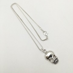 Silver Tone Costume Skull Charm Pendant Box Chain Necklace 18” #19