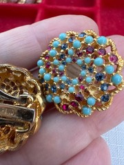 Lot 12 pairs & 10 singles Vintage clip on/screw back Earrings,many signed w/box