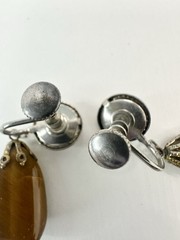 ⛎ Vintage Tiger Eye Dangle Screw Back Earrings Shell Top Gold Brown Stone Pair