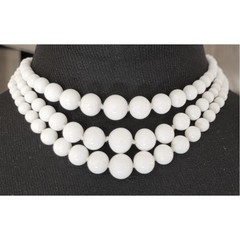 Vtg 50s 60s Milk Glass White Knotted Beads 3 Strand Choker Necklace Hook Clasp