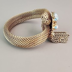 Vintage Mesh Wrap Bracelet Blue Glass Confetti Cabochon Gold Tone Tassel 6.75″