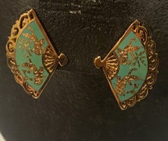 Vtg AMFARCO SIAM Thailand Goddess Gold Tone Green Enamel Fan Screw Back Earrings