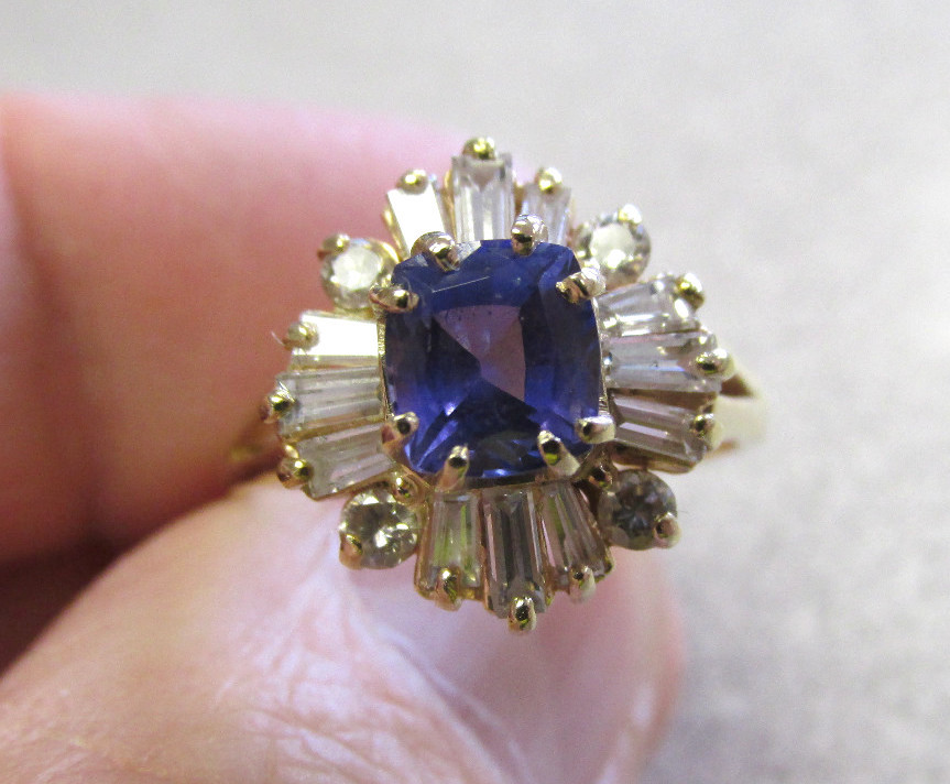 Cushion Cut Gem Tanzanite & Baguette Diamond Ring 14k Gold size 8 Make Offer