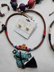 35x Vtg-Now Chunky Mixed Jewelry Lot – Wood Bone Stones Tribal Necklace Earrings