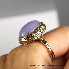Ming’s Hawaii Lavender Jade Cabochon 14K Yellow Gold Ring Size 9